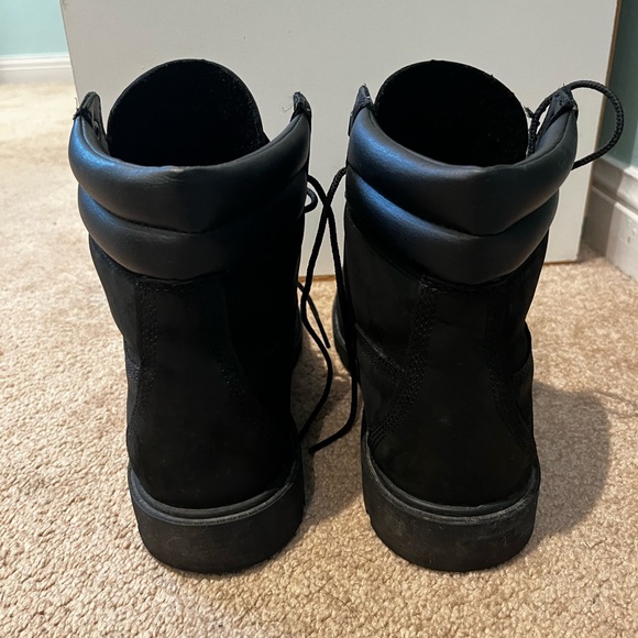 Black Timberlands - Picture 3 of 4